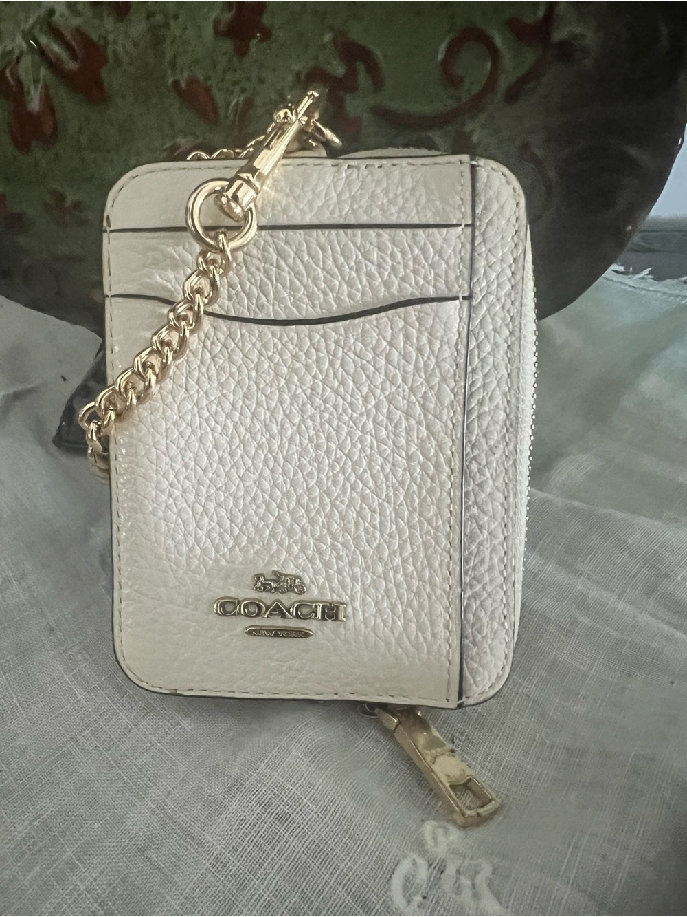 Coach White Pebbled Leather Card Wallet with Gold Chain